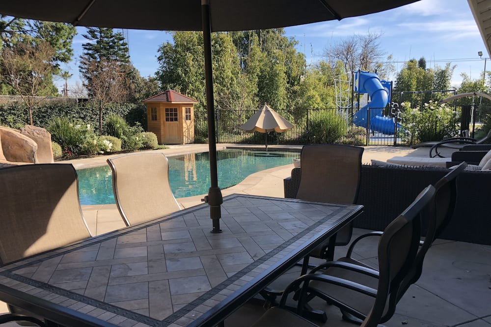 Photo of Patio Balcony in Northwest Anaheim