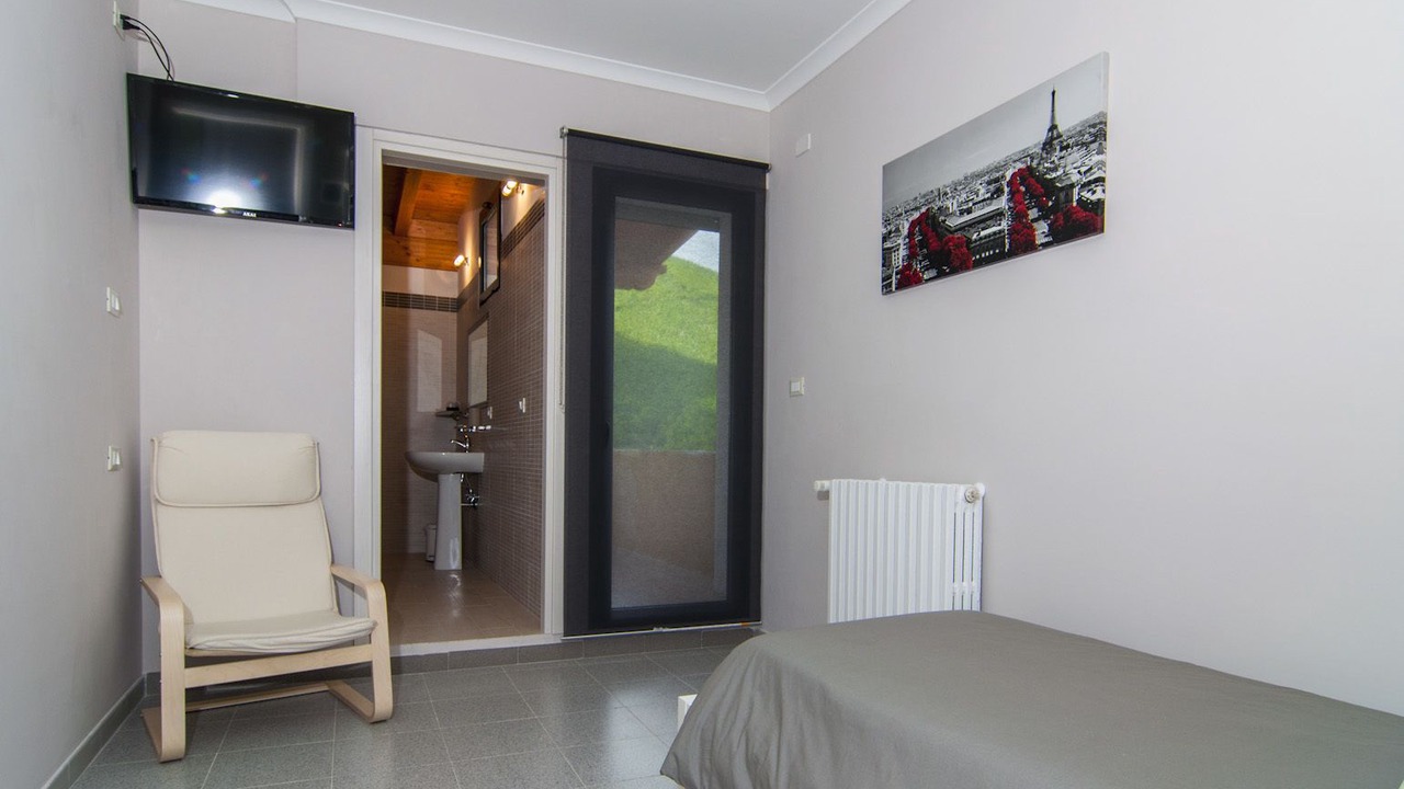 Photo of Bedroom in Collelongo
