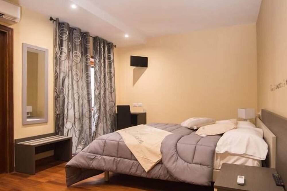 Photo of Bedroom in Ariccia