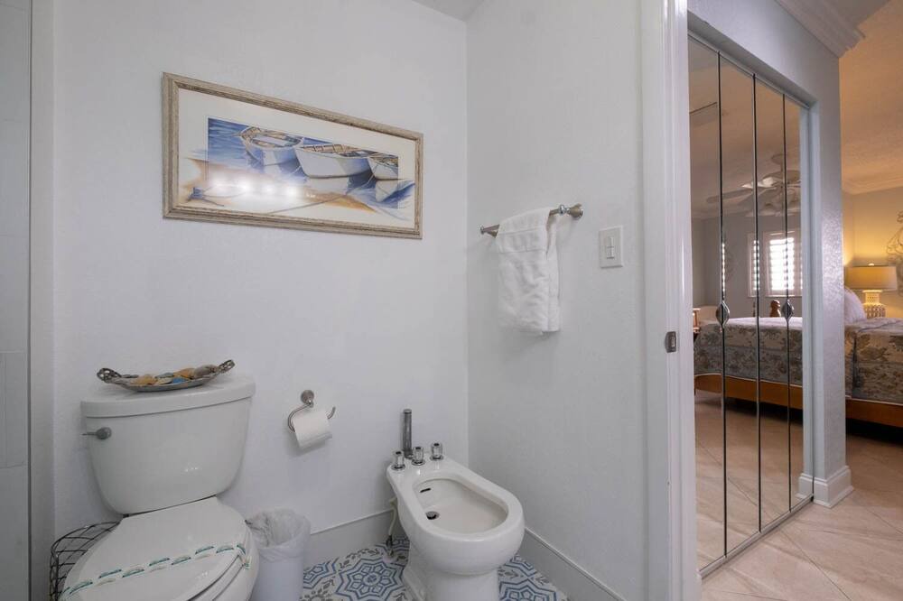 Photo of Bathroom in Key Largo
