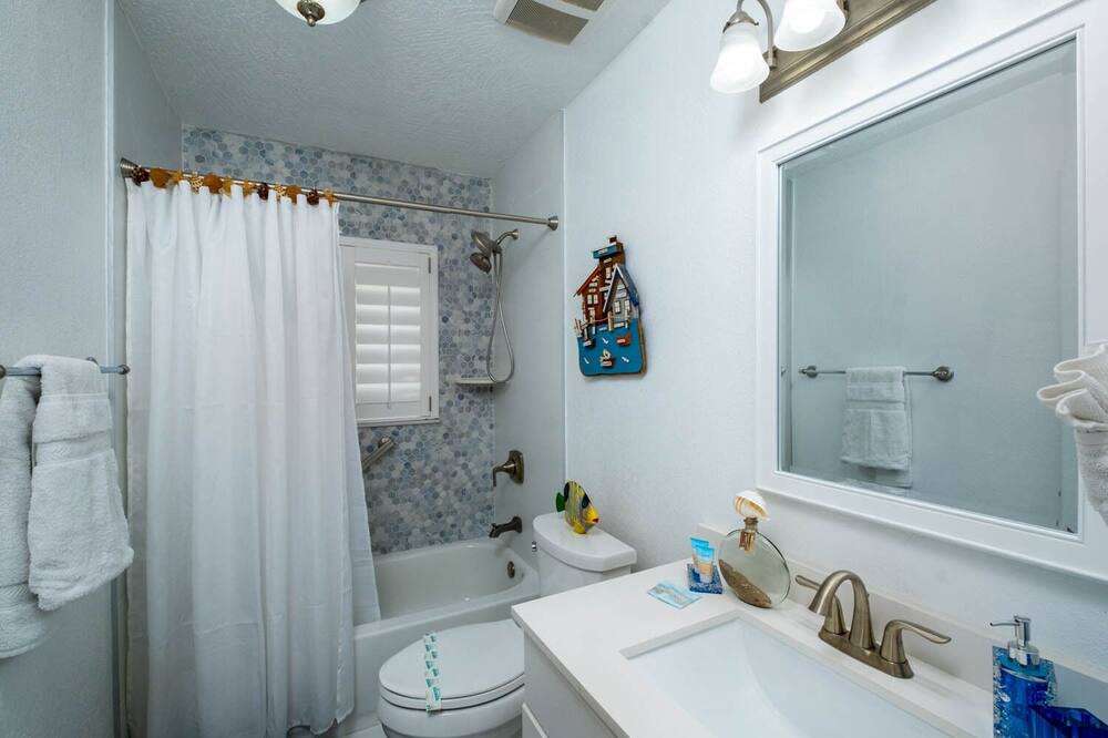 Photo of Bathroom in Key Largo
