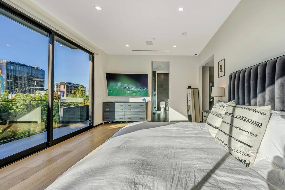 Photo of Bedroom in Hollywood