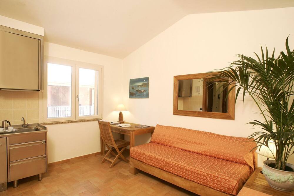 Photo of Bedroom in Talamone