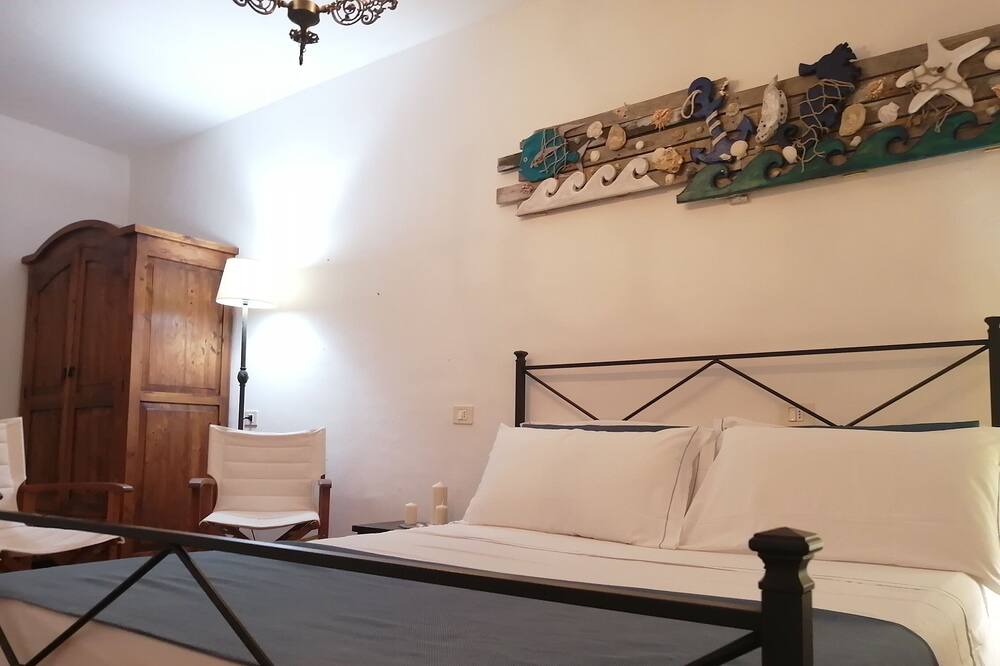 Photo of Bedroom in Bibbona