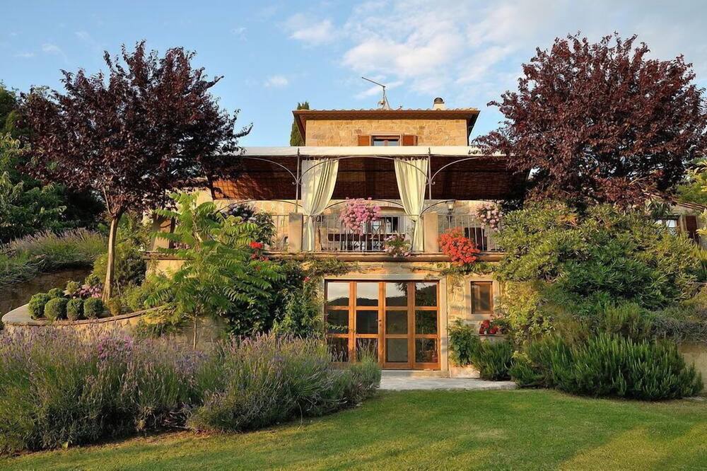 Photo of Patio Balcony in Mercatale di Cortona