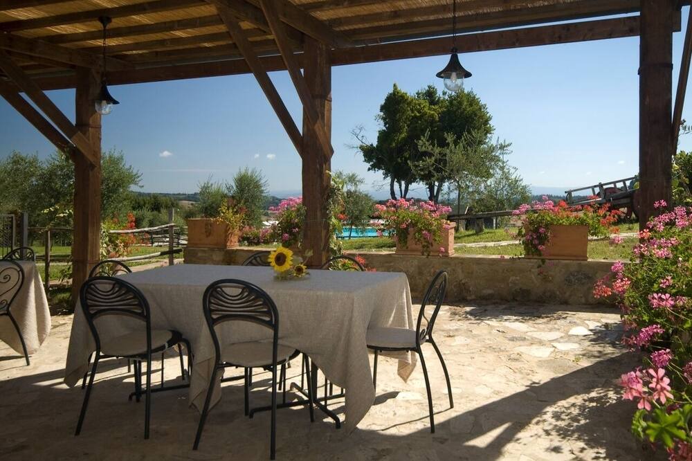 Photo of Patio Balcony in Castel San Gimignano