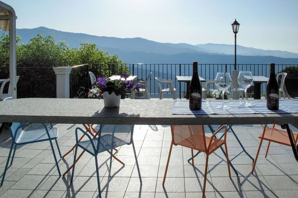 Photo of Outdoor in Valloria