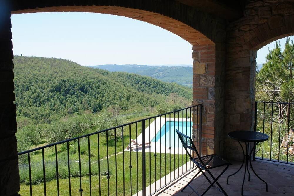 Photo of Patio Balcony in Montegabbione