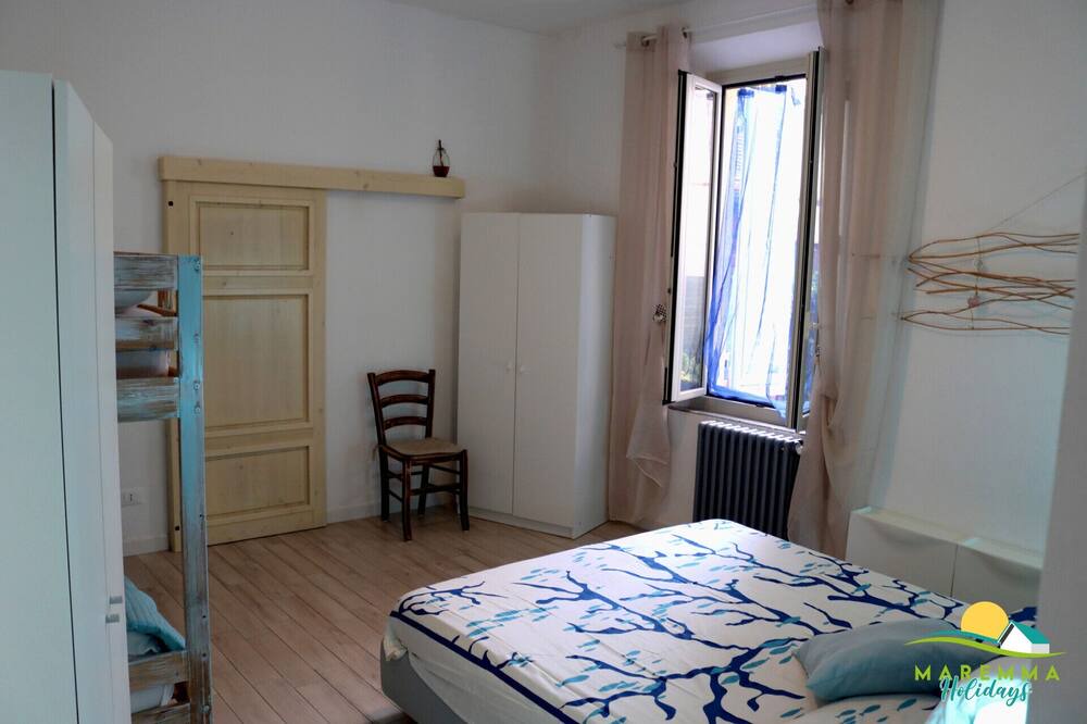 Photo of Bedroom in Follonica