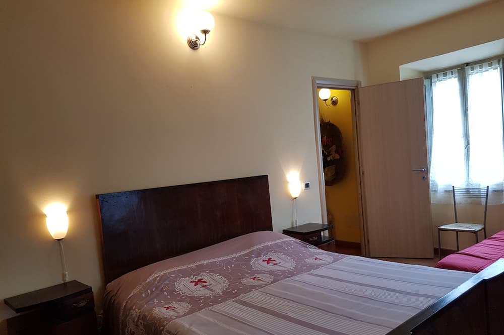 Photo of Bedroom in Toffia
