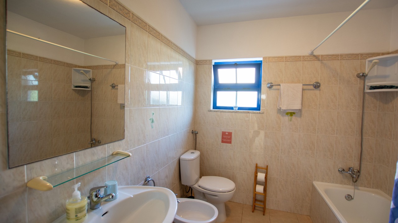 Photo of Bathroom in Aljezur