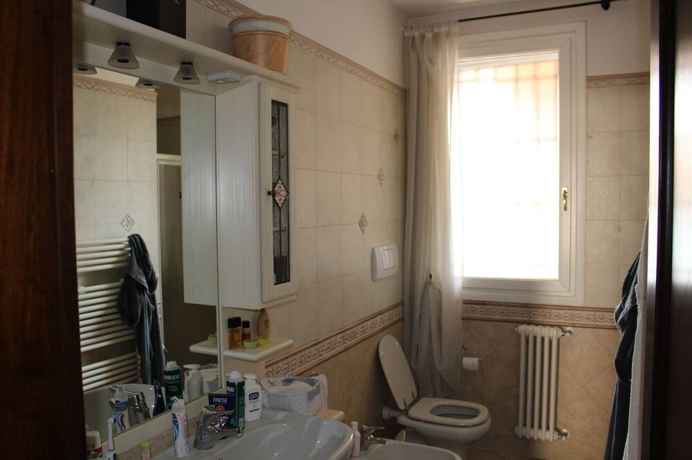 Photo of Bathroom in Borgo Montone