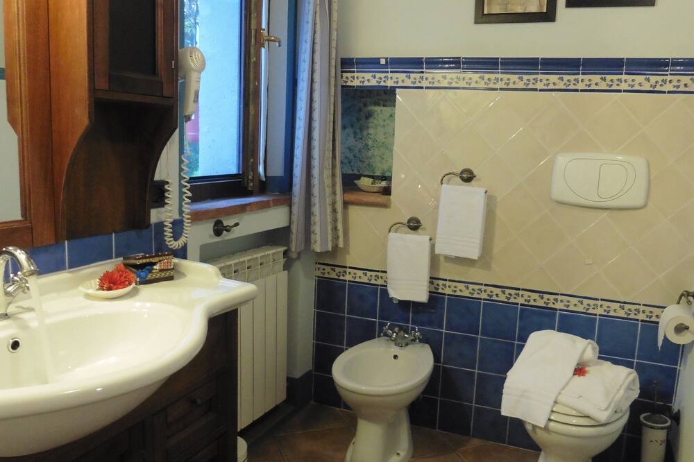 Photo of Bathroom in Valiano