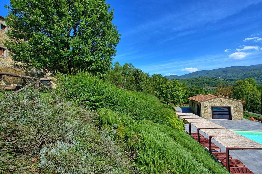 Photo of Outdoor in Capolona