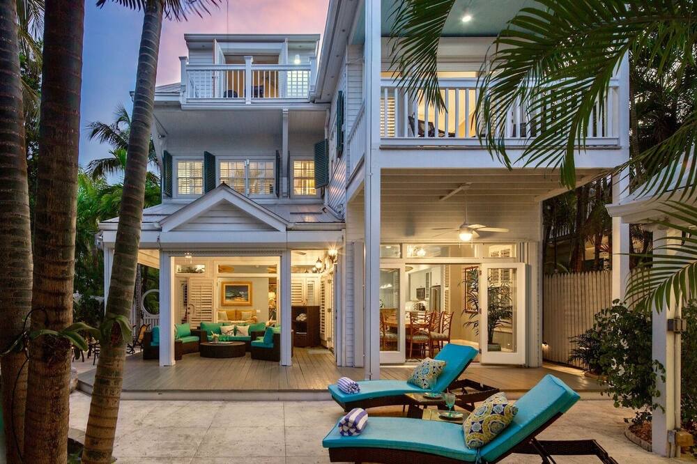 Photo of Outdoor in Bahama Village