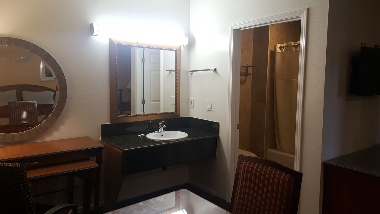 Photo of Bedroom in North Long Beach