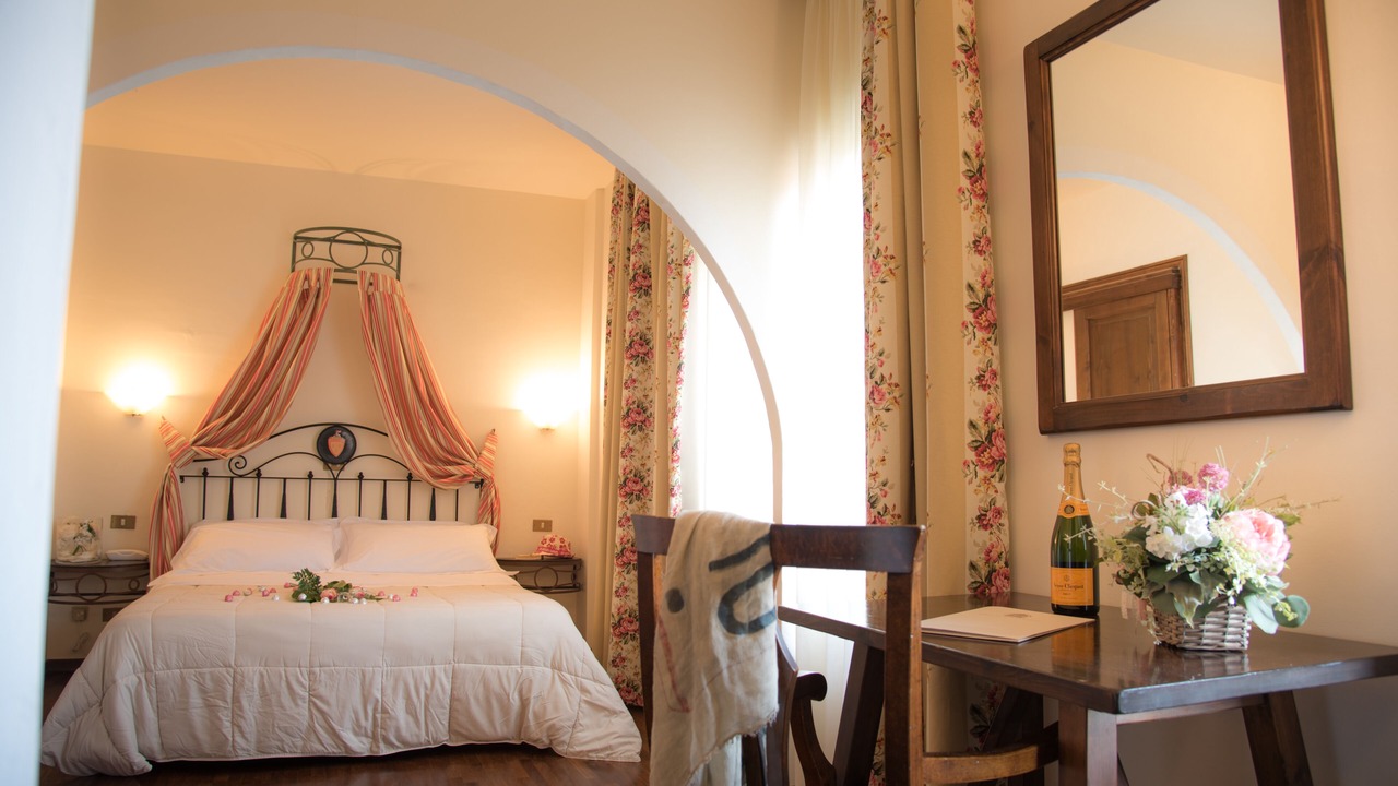 Photo of Bedroom in Collepepe