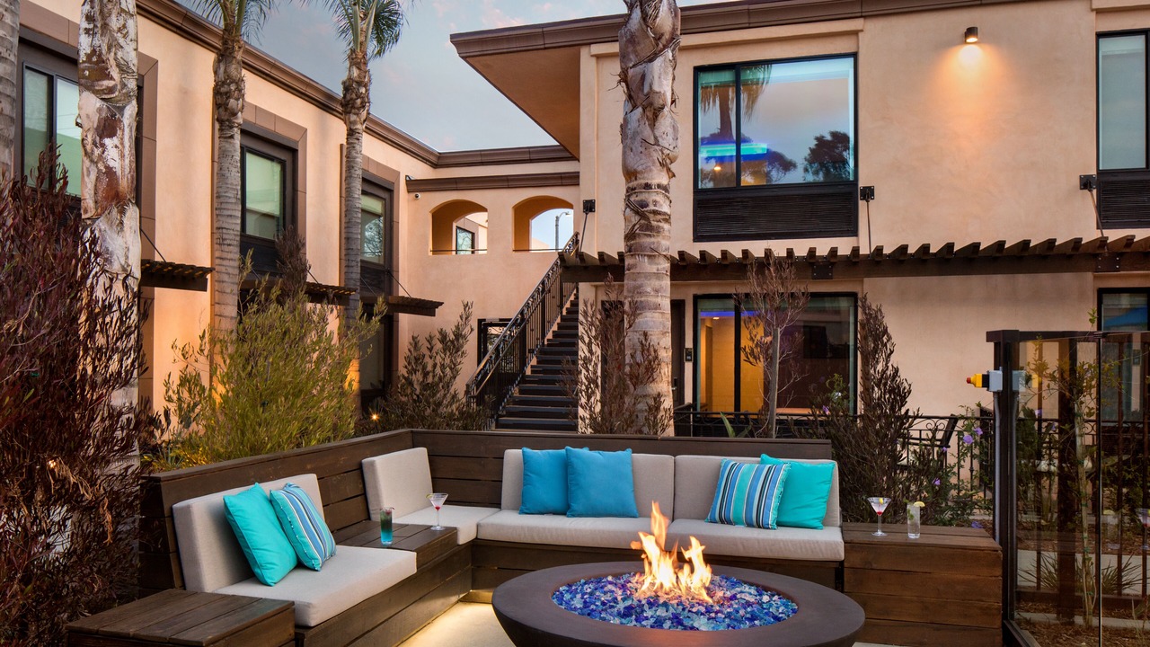 Photo of Patio Balcony in Harbor