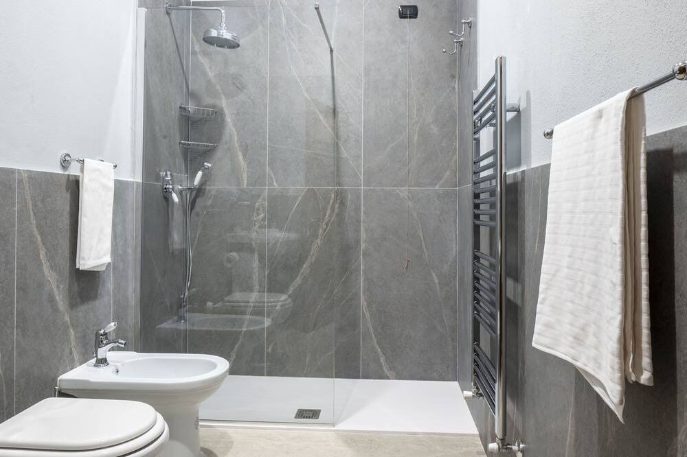 Photo of Bathroom in Latignano