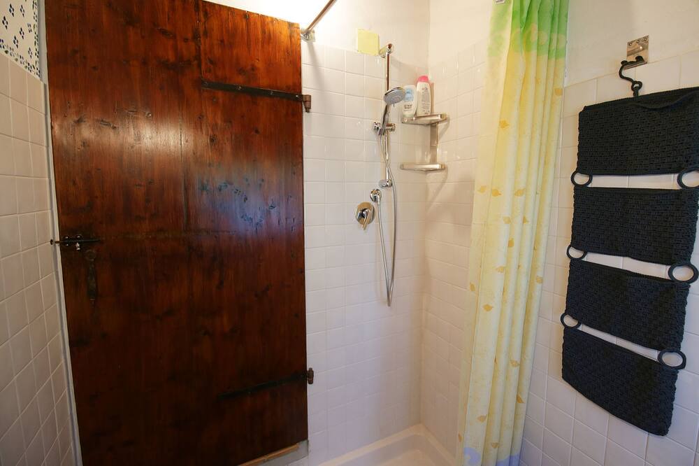 Photo of Bathroom in Bosco