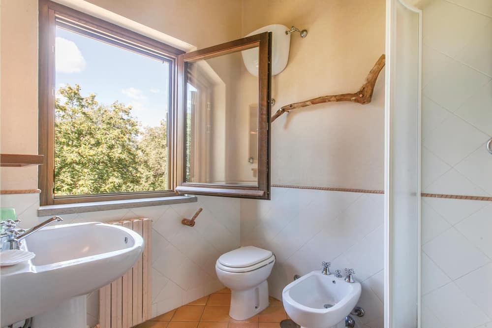 Photo of Bathroom in Poggio