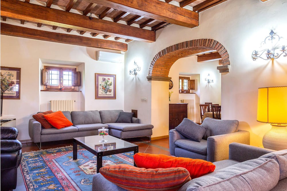 Photo of Bedroom in Subbiano