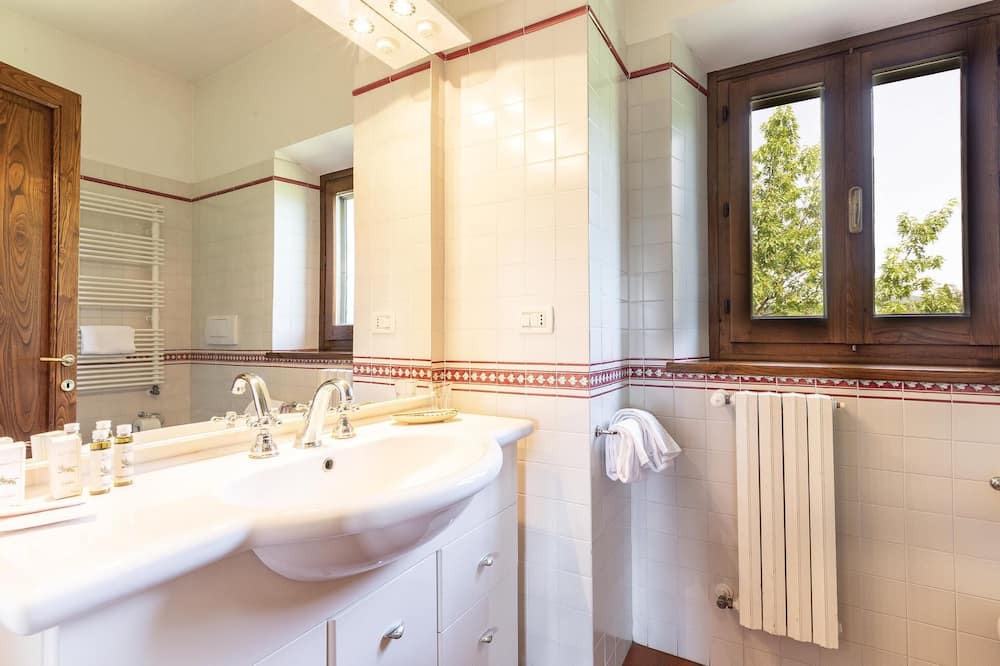 Photo of Bathroom in Subbiano
