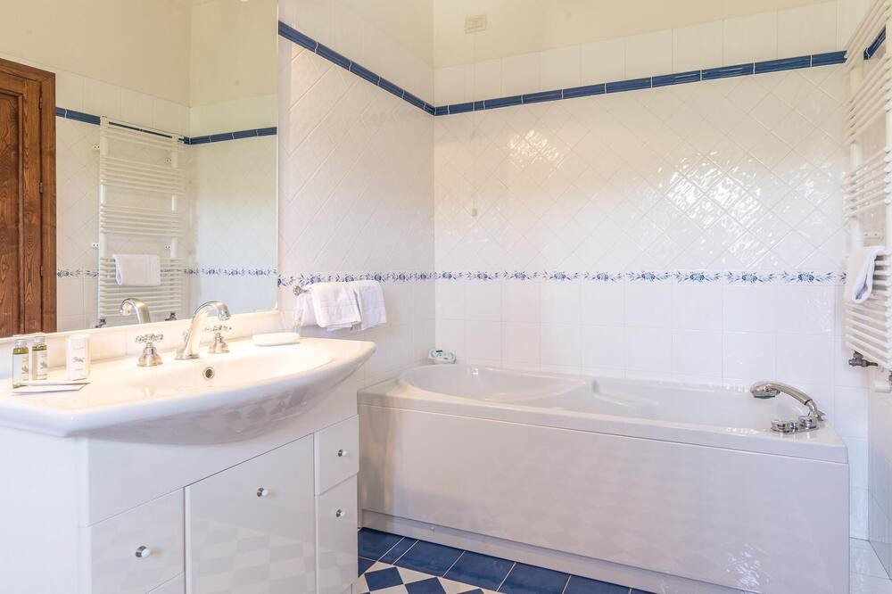 Photo of Bathroom in Subbiano