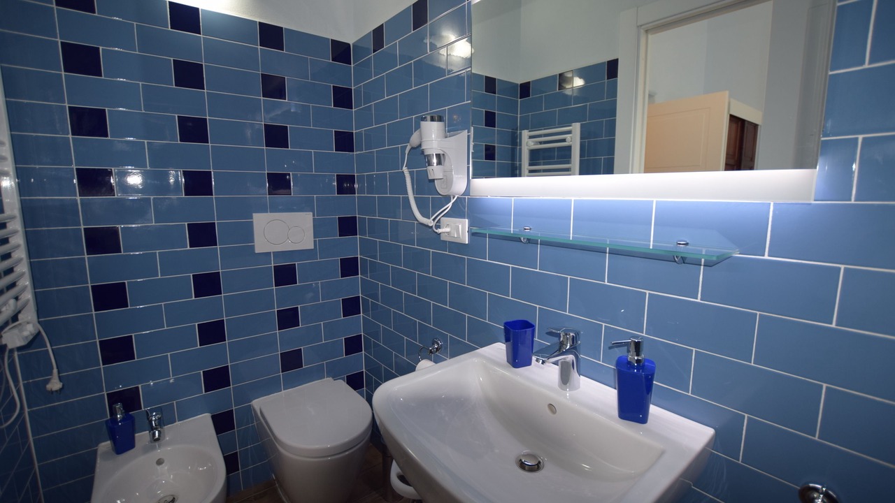 Photo of Bathroom in La Spezia Historic Centre