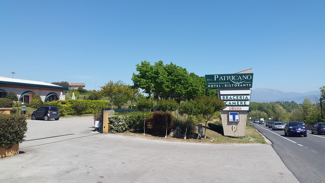 Photo of Outdoor in Patrica