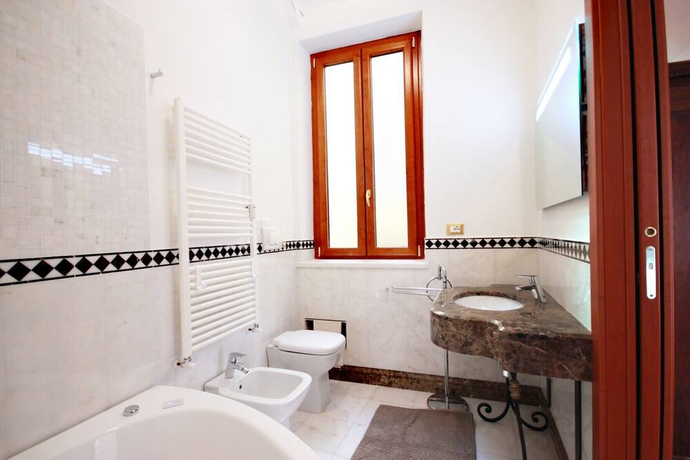 Photo of Bathroom in Quartiere XV Della Vittoria