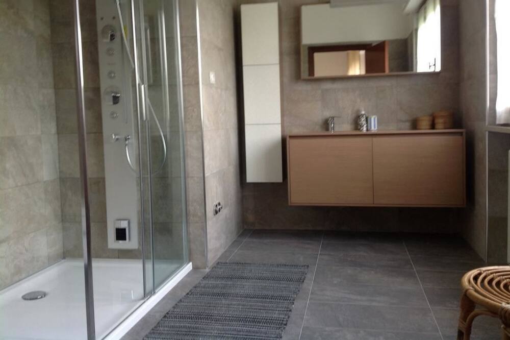Photo of Bathroom in Mercatello sul Metauro