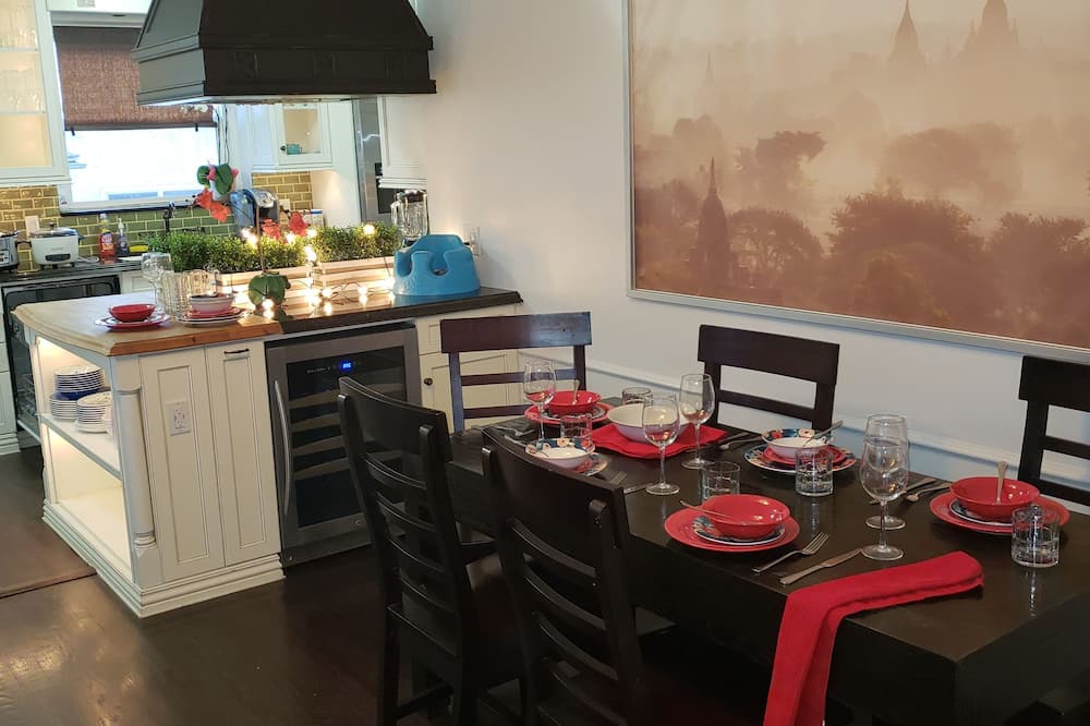 Photo of Bedroom in View Park-Windsor Hills