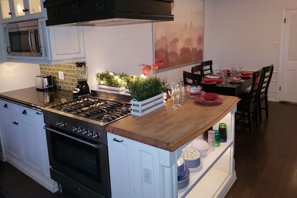 Photo of Kitchen in View Park-Windsor Hills