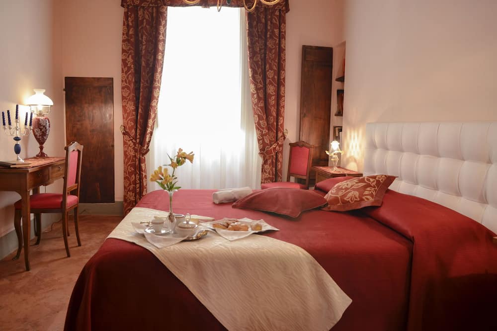 Photo of Bedroom in Cortona Old Town