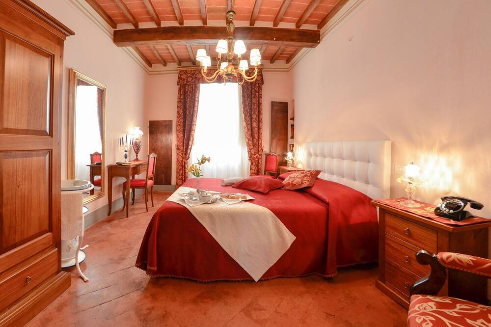 Photo of Bedroom in Cortona Old Town
