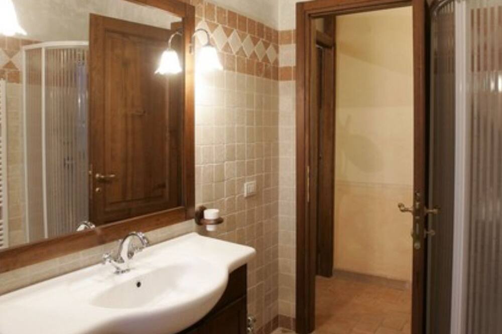 Photo of Bathroom in Pitigliano