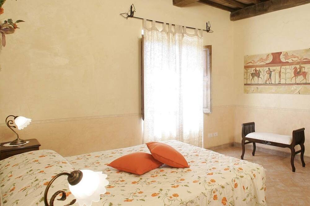 Photo of Bedroom in Pitigliano