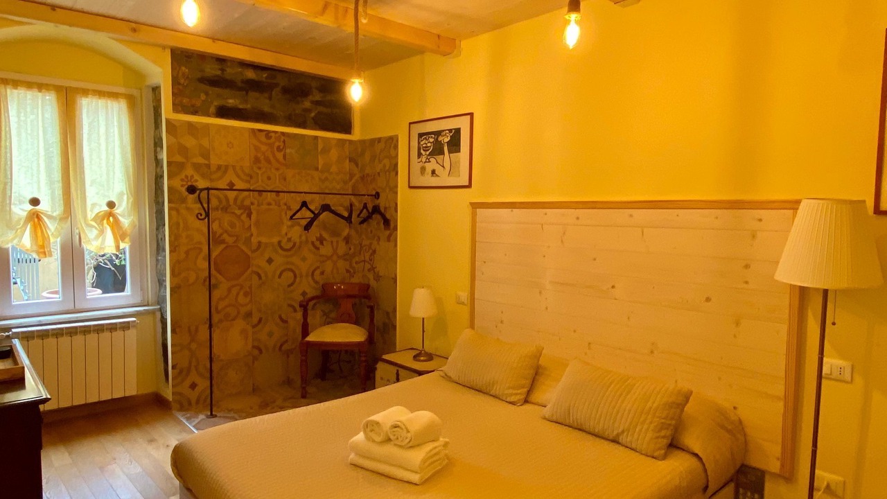 Photo of Bedroom in Manarola