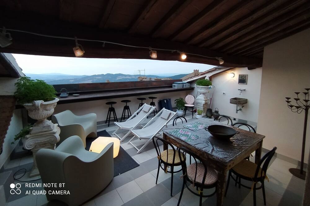 Photo of Patio Balcony in Radicondoli