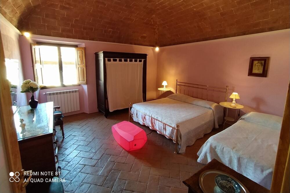 Photo of Bedroom in Radicondoli