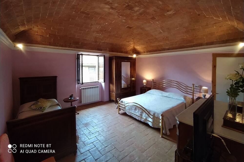 Photo of Bedroom in Radicondoli