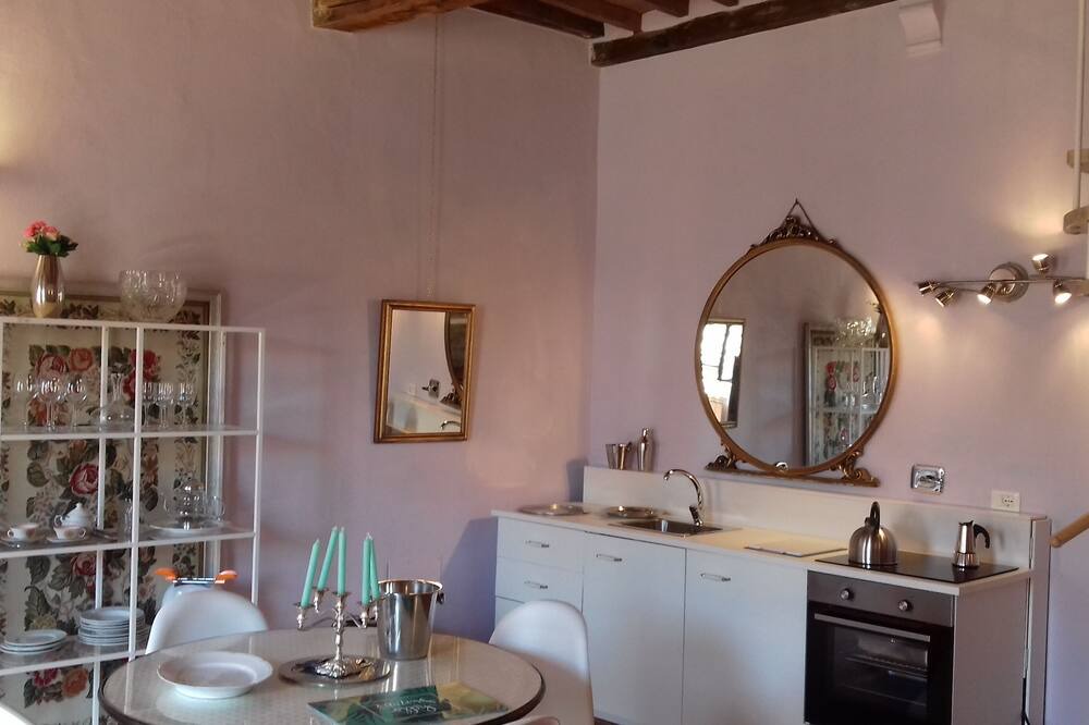 Photo of Kitchen in Radicondoli