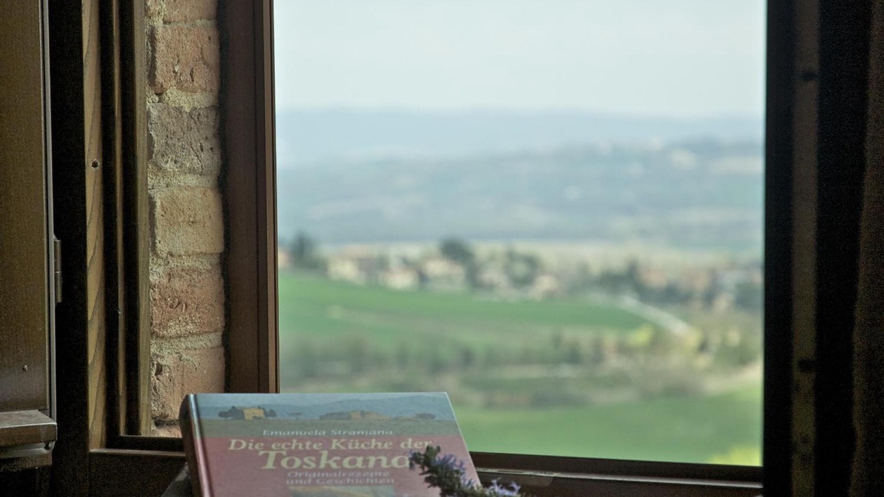 Photo of Others in Montone