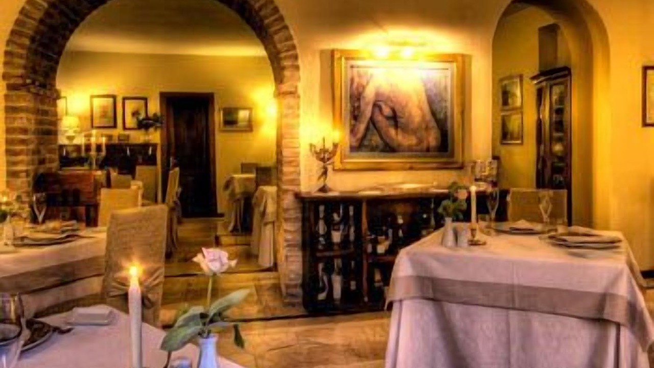 Photo of Others in Montone