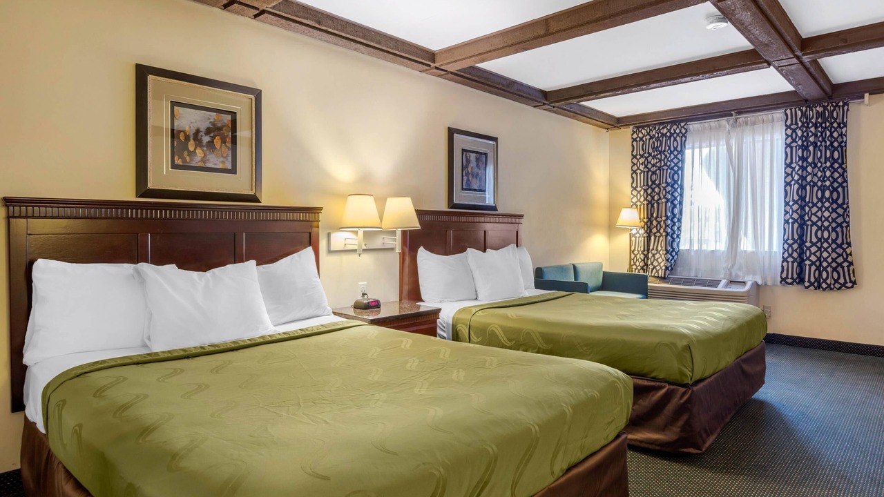 Photo of Bedroom in Lomita