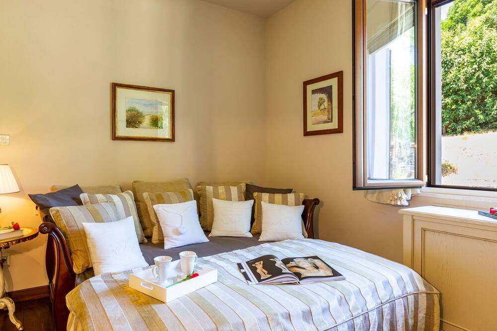 Photo of Bedroom in Suvereto
