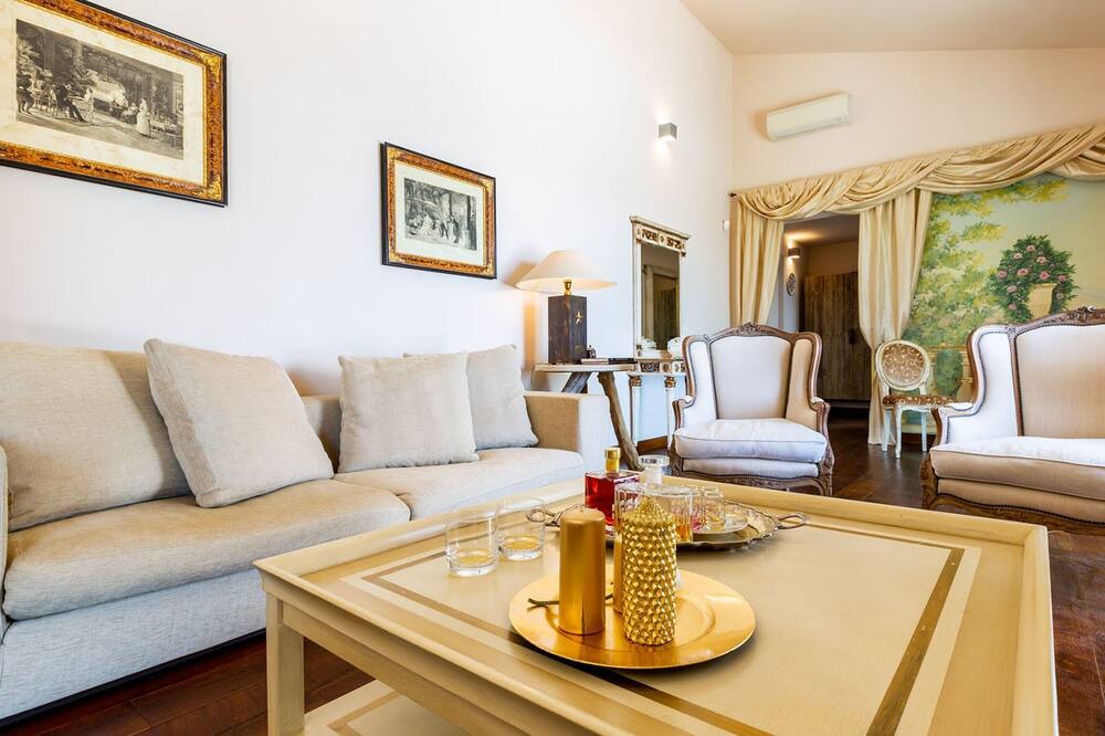 Photo of Livingroom in Suvereto