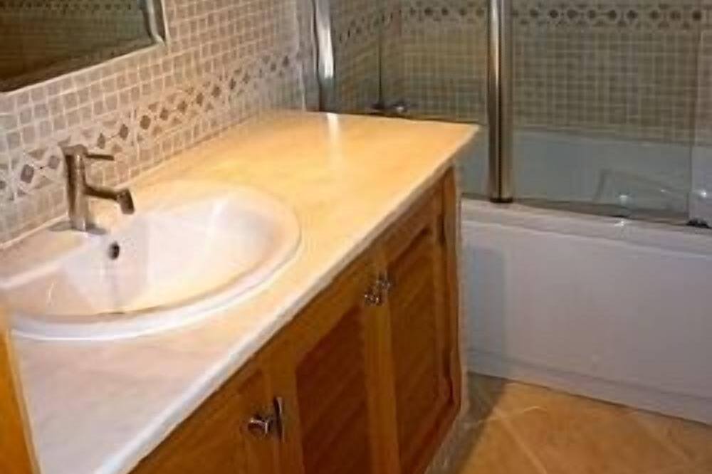 Photo of Bathroom in Salema