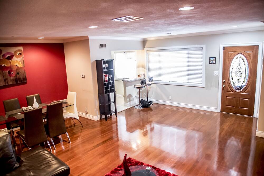 Photo of Bedroom in Gardena